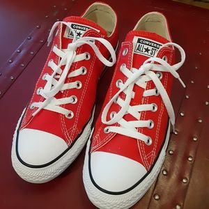 Red Converse Chucks ONLY WORN ONCE sz 10